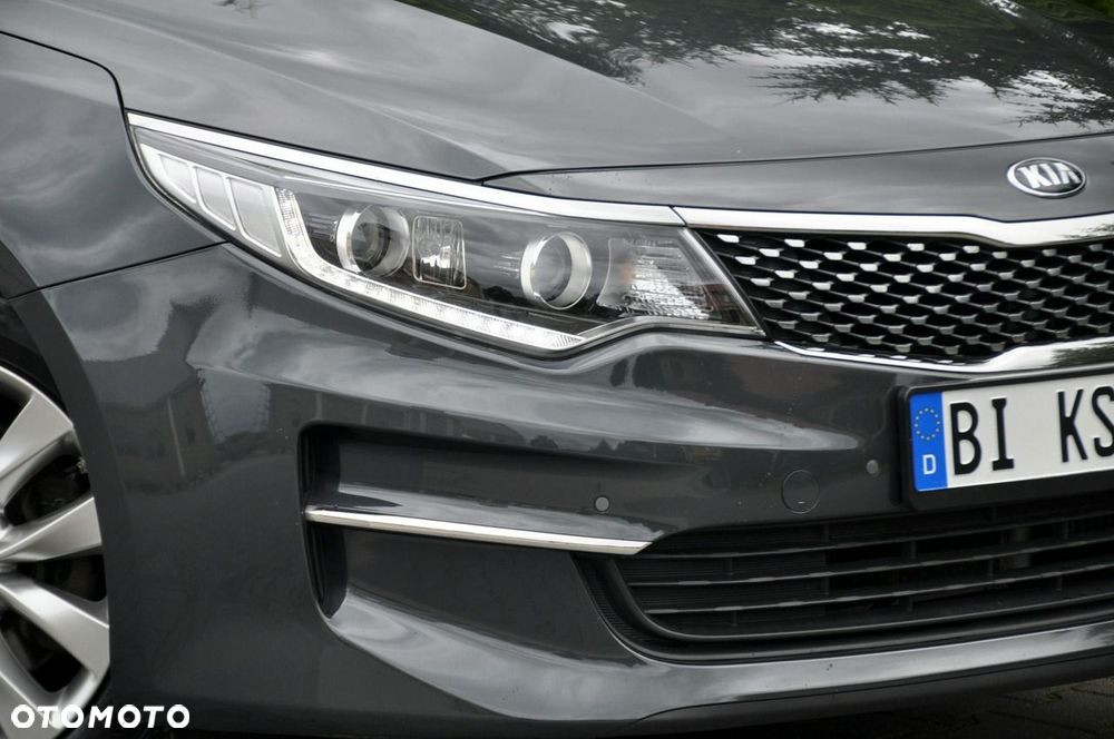 Kia Optima - 12