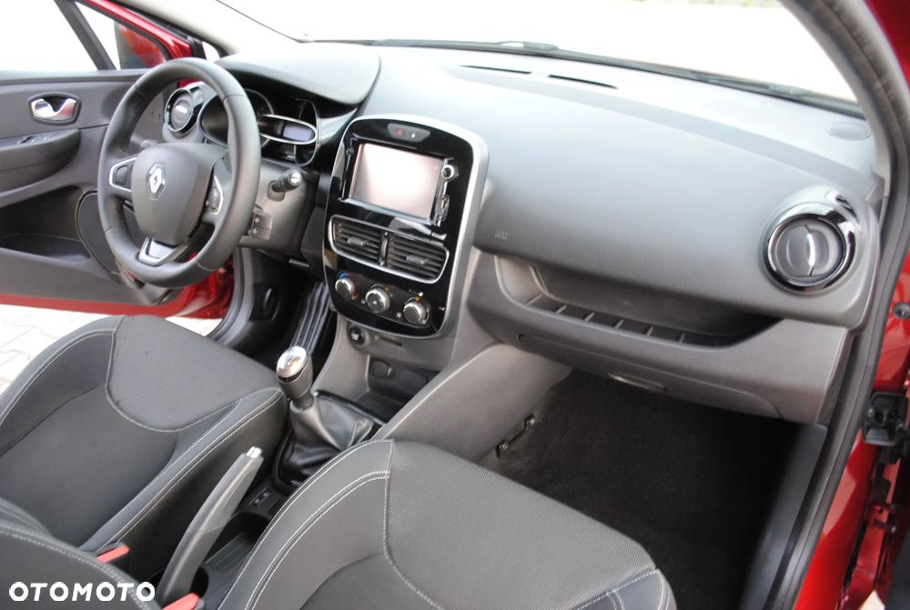 Renault Clio 1.2 16V 75 Business - 18