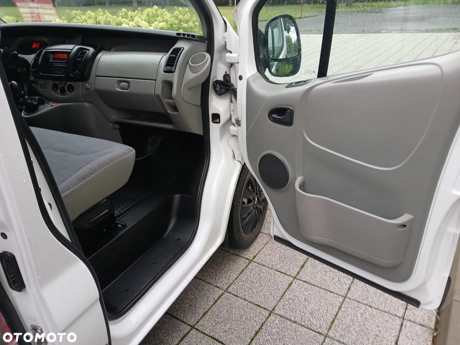 Renault TRAFIC - 26