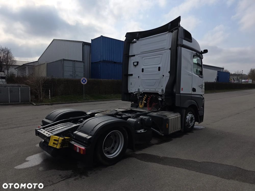 Mercedes-Benz 1845 Mega !!! - 7