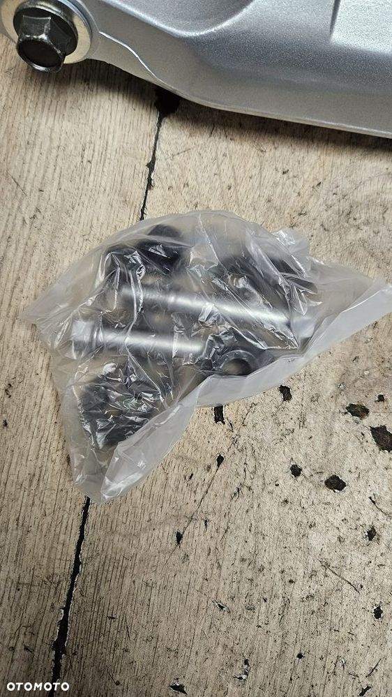 Zestaw wahacza kołyska Yamaha MT-01 (Zestaw naprawczy) OEM 90891-20132 - 12