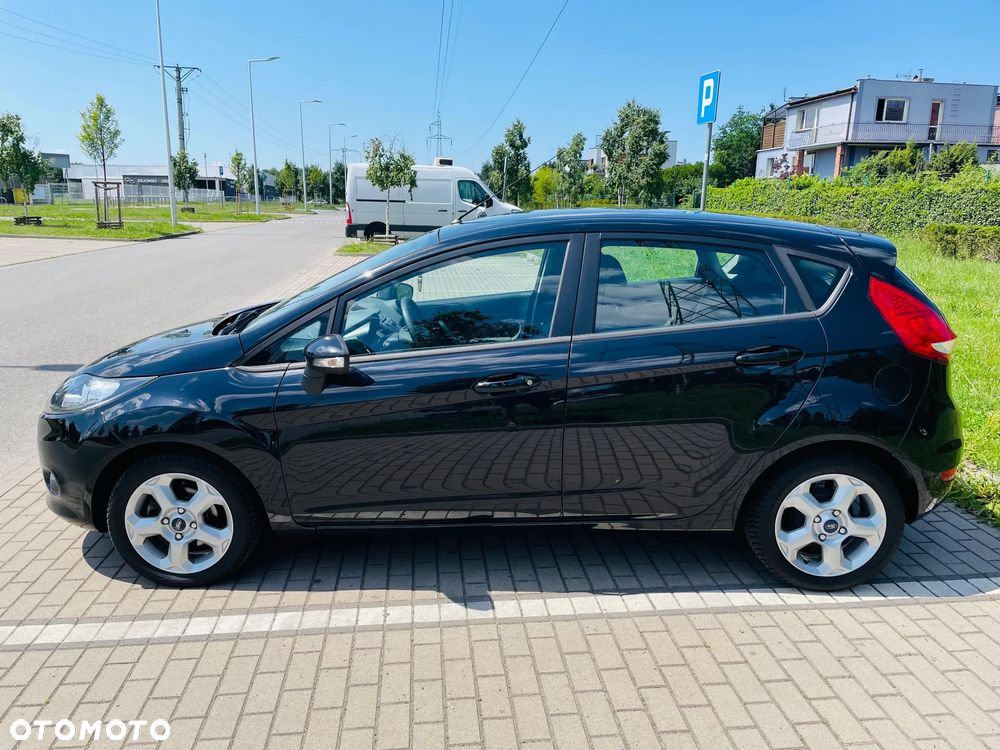 Ford Fiesta 1.25 SYNC Edition - 2