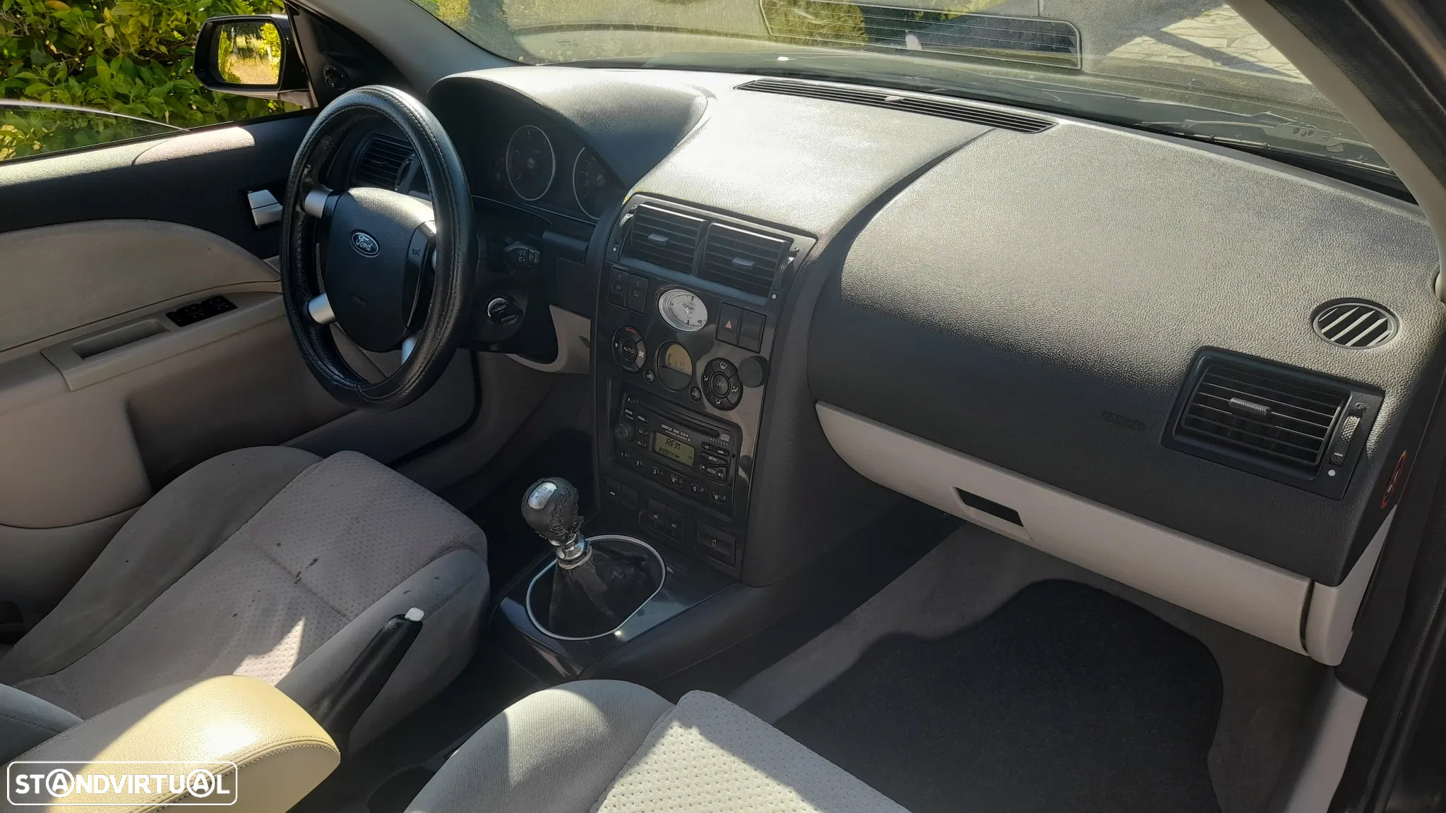 Ford Mondeo SW 2.0 TDdi Ghia - 40