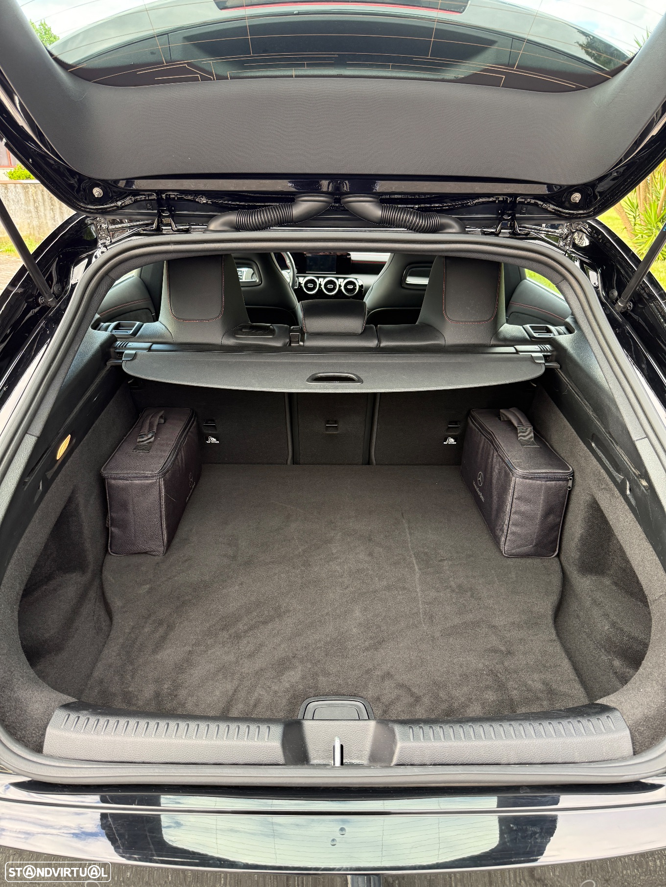 Mercedes-Benz CLA 250 e Shooting Brake AMG Line - 15