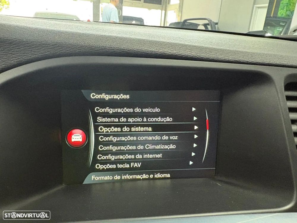 Volvo V60 2.0 D2 Summum Geartronic - 22