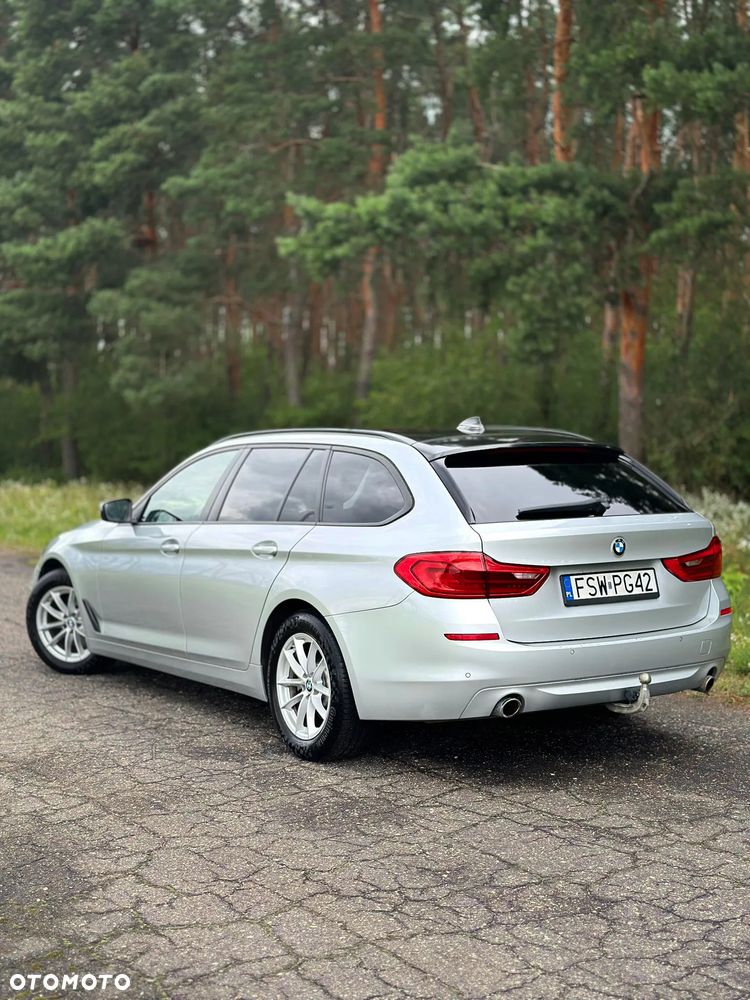 BMW Seria 5 520d Sport Line - 5