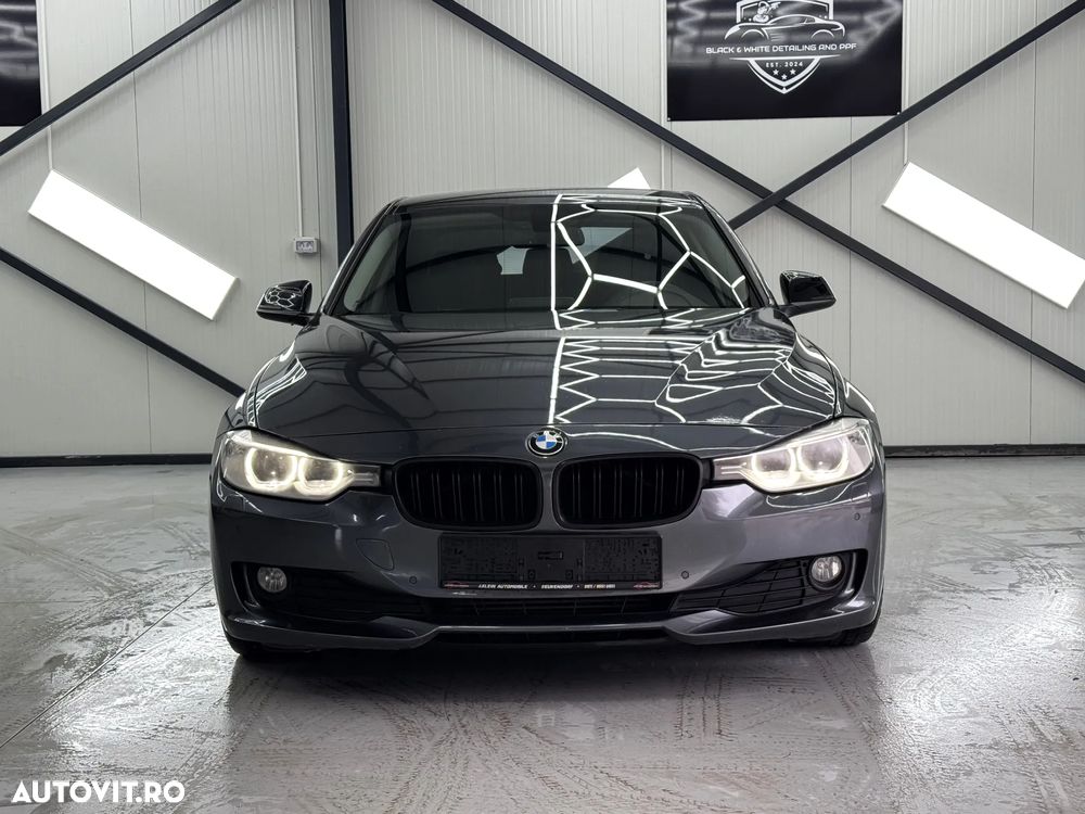 BMW Seria 3 320d Aut. Sport Line - 2
