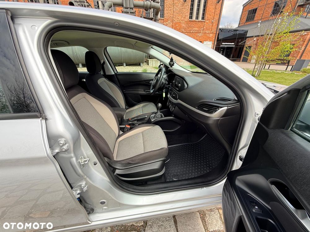 Fiat Tipo 1.4 16V Lounge - 16