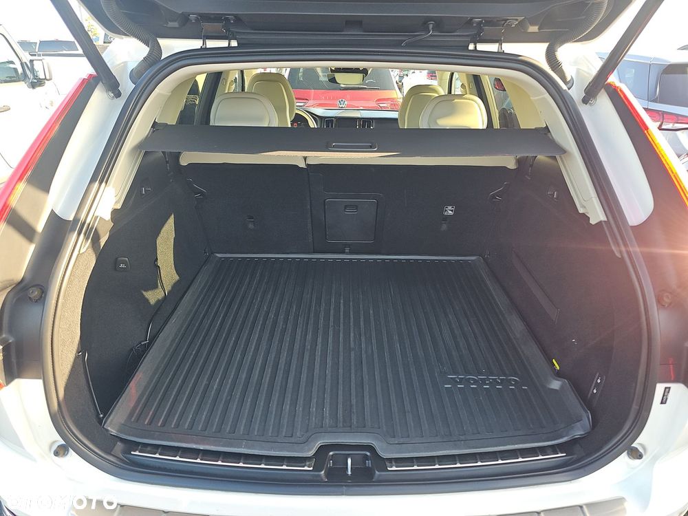 Volvo XC 60 T6 AWD Inscription - 13