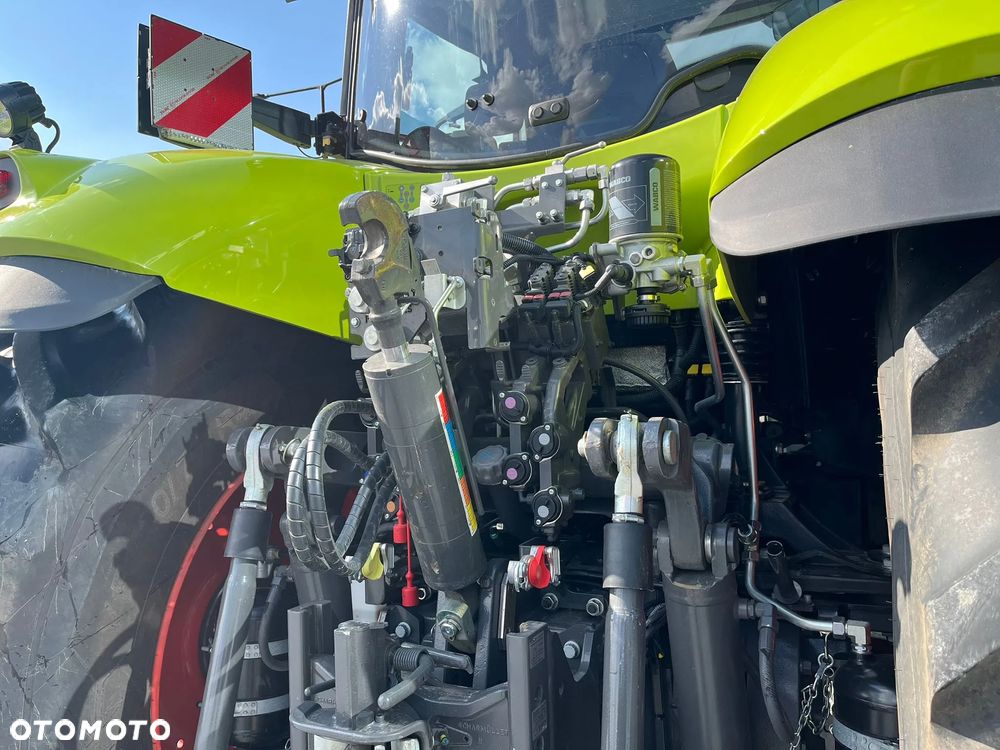 Claas AXION 870 CMATIC FOCUS - 9