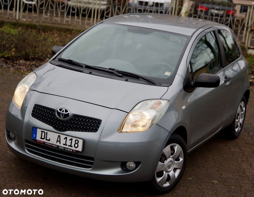 Toyota Yaris 1.0 VVT-i Cool - 1