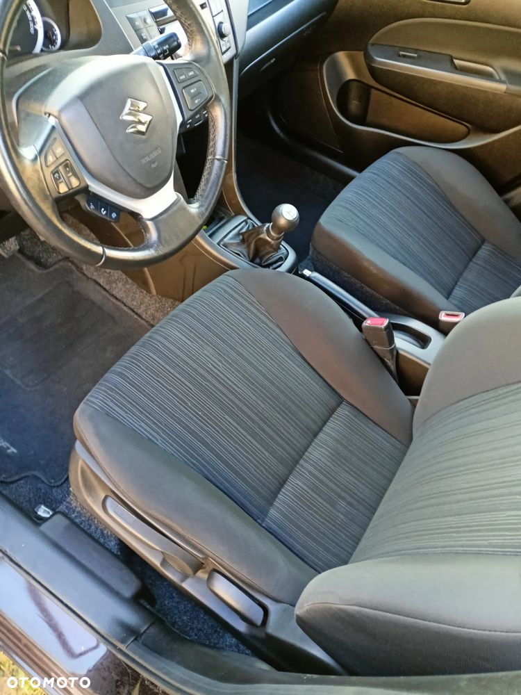 Suzuki Swift 1.3 DDiS Comfort - 14