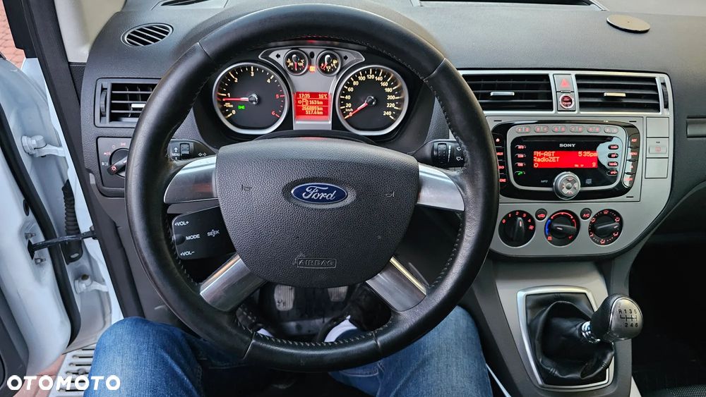 Ford Kuga 2.0 TDCi 2x4 Trend - 39