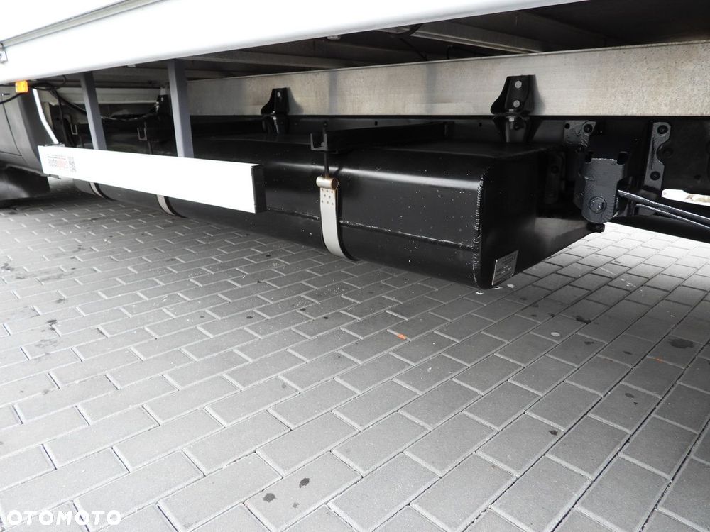 Iveco DAILY 35S18 PLANDEKA 10 PALET WEBASTO TEMPOMAT NAWIGACJA LEDY KLIMATYZACJA  180KM - 18
