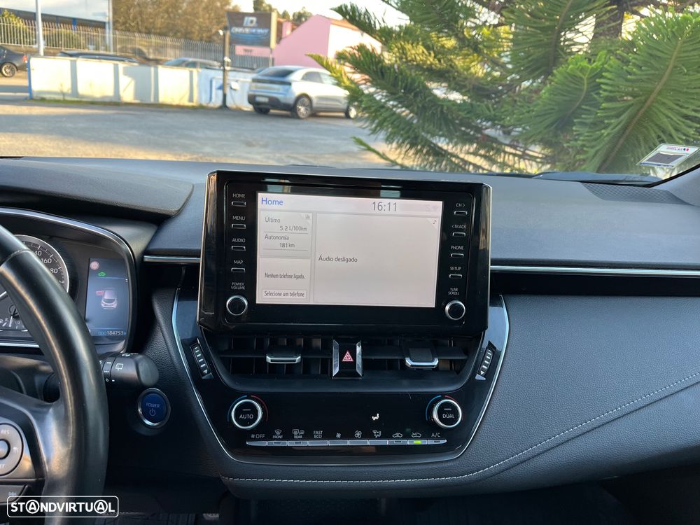 Toyota Corolla 1.8 Hybrid Comfort - 29