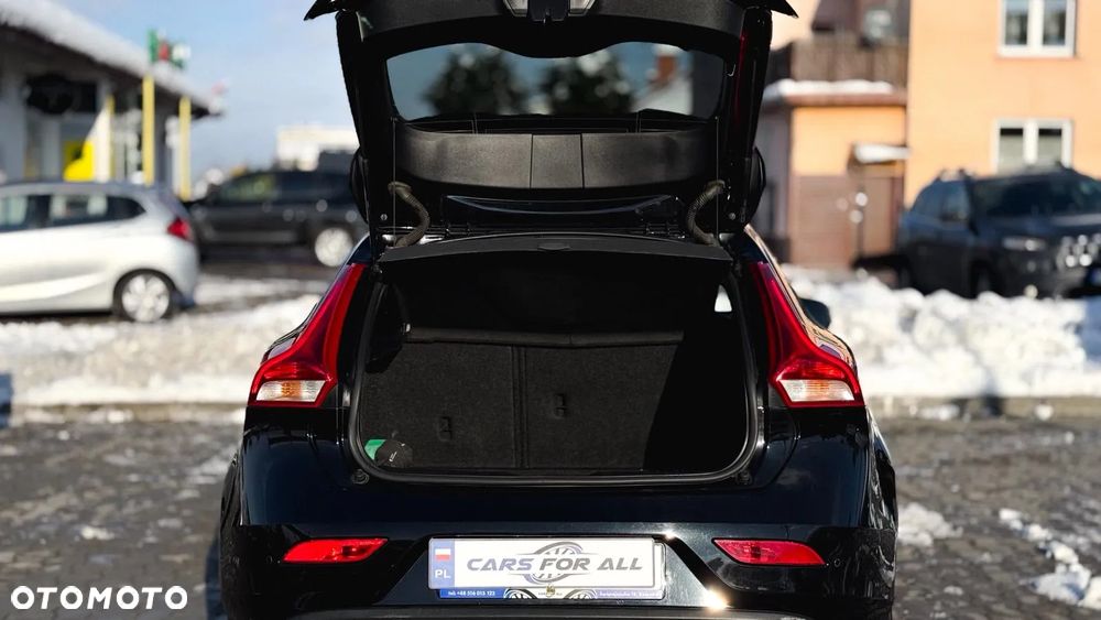 Volvo V40 D2 Geartronic Kinetic - 32