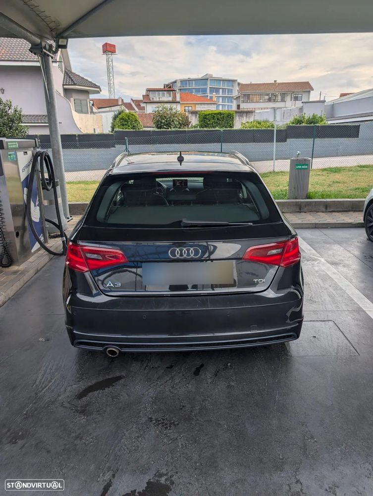 Audi A3 Sportback 1.6 TDI S-line - 5