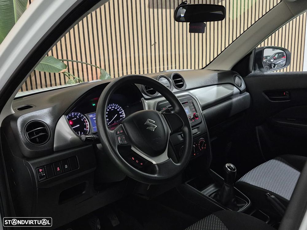 Suzuki Vitara 1.6 VVT GLX - 10