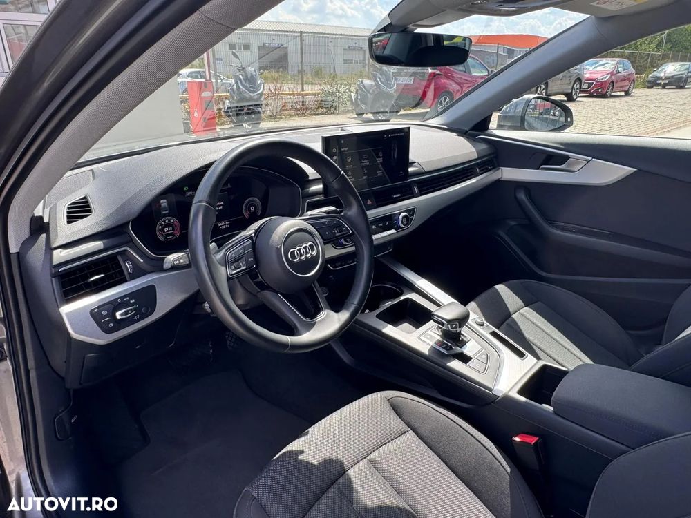 Audi A4 35 TFSI S tronic MHEV Advanced - 12