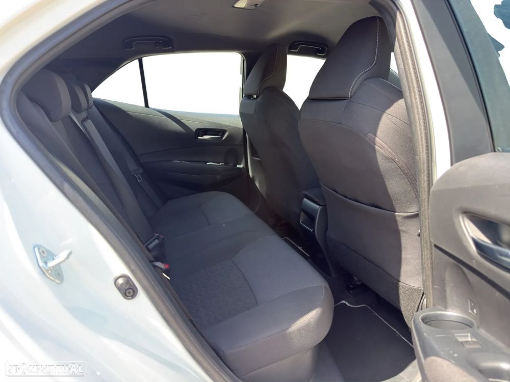 Toyota Corolla 1.8 Hybrid Comfort - 17