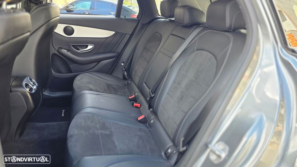 Mercedes-Benz GLC 250 d 4Matic 9G-TRONIC AMG Line - 48