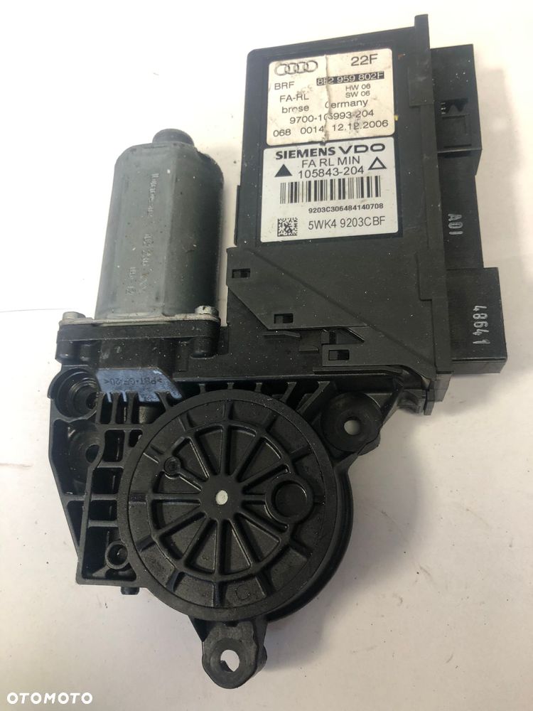 Silniczek Szyby Prawy Przód Audi A4 B7 0130821764