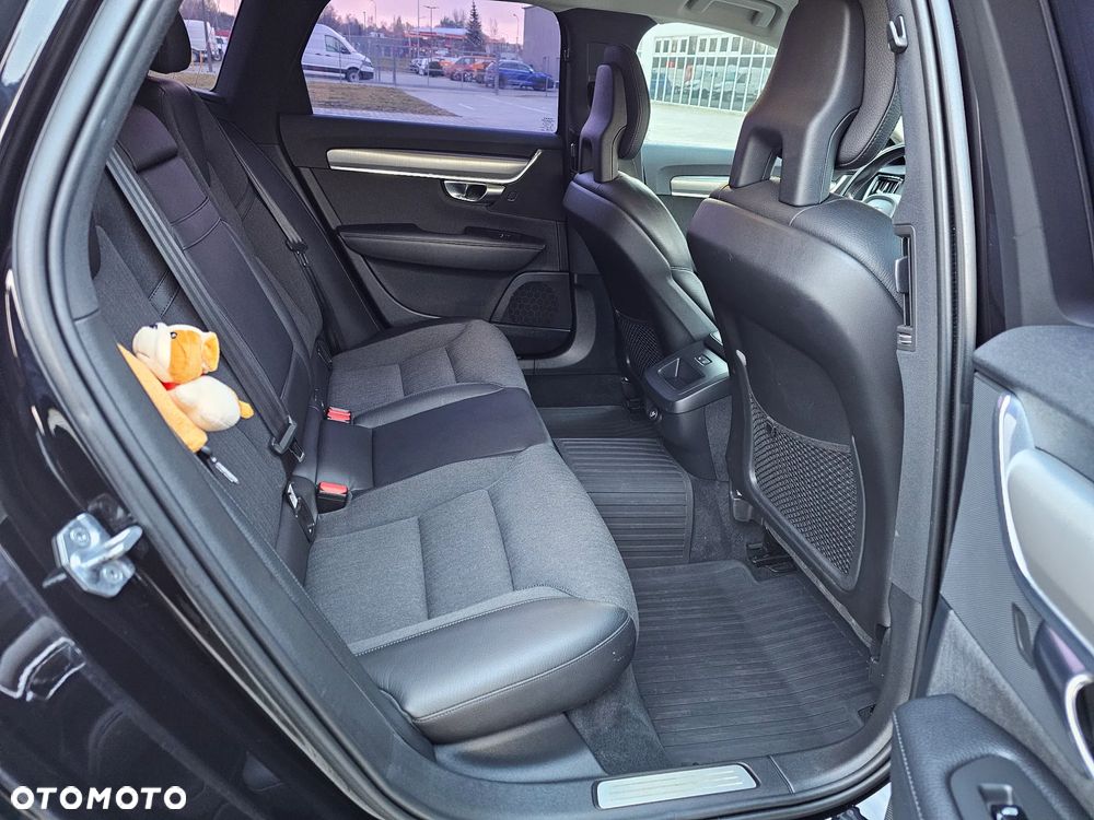 Volvo V90 D4 AWD Geartronic Momentum - 26