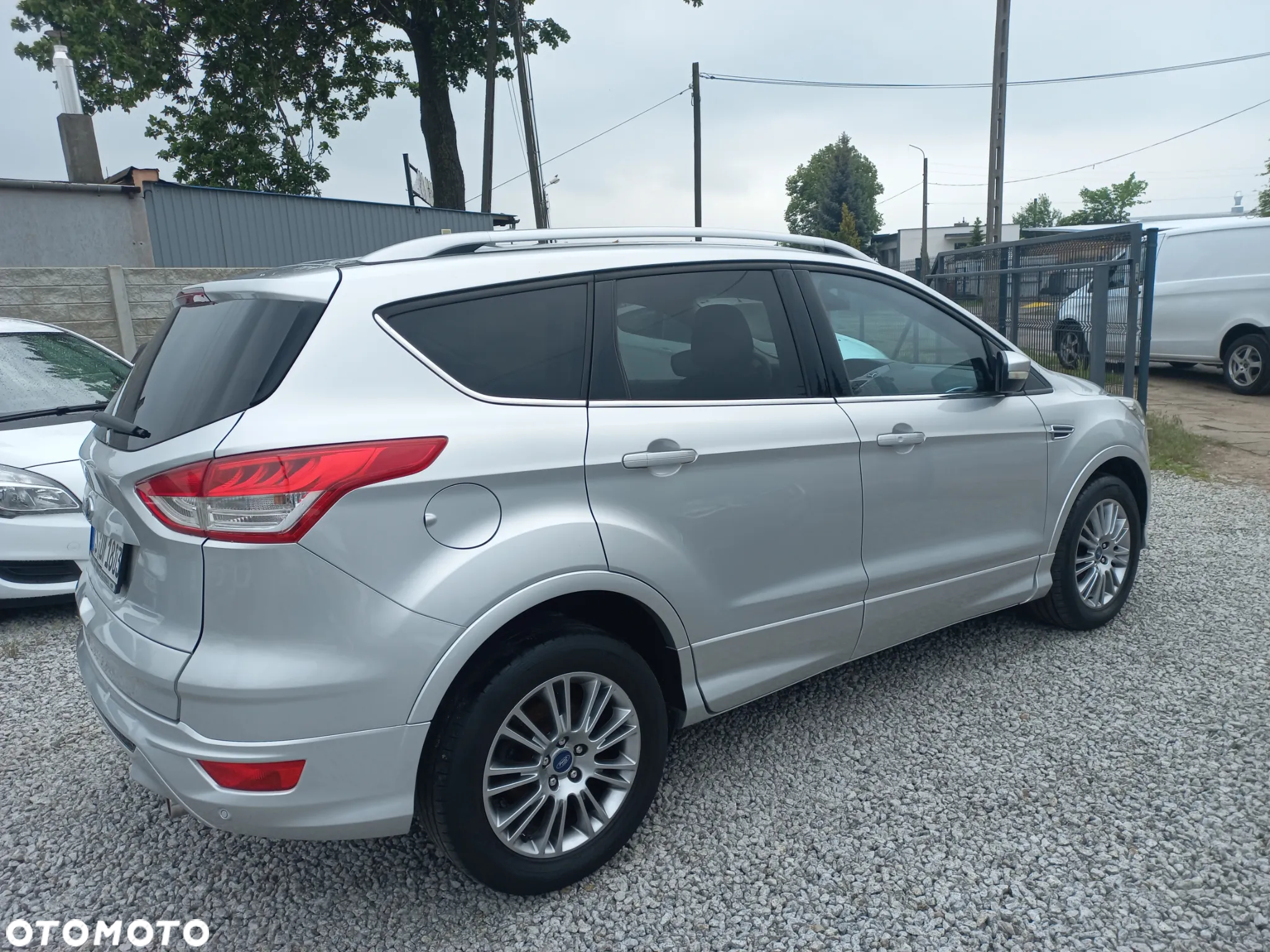 Ford Kuga 2.0 TDCi 4x4 Individual - 12
