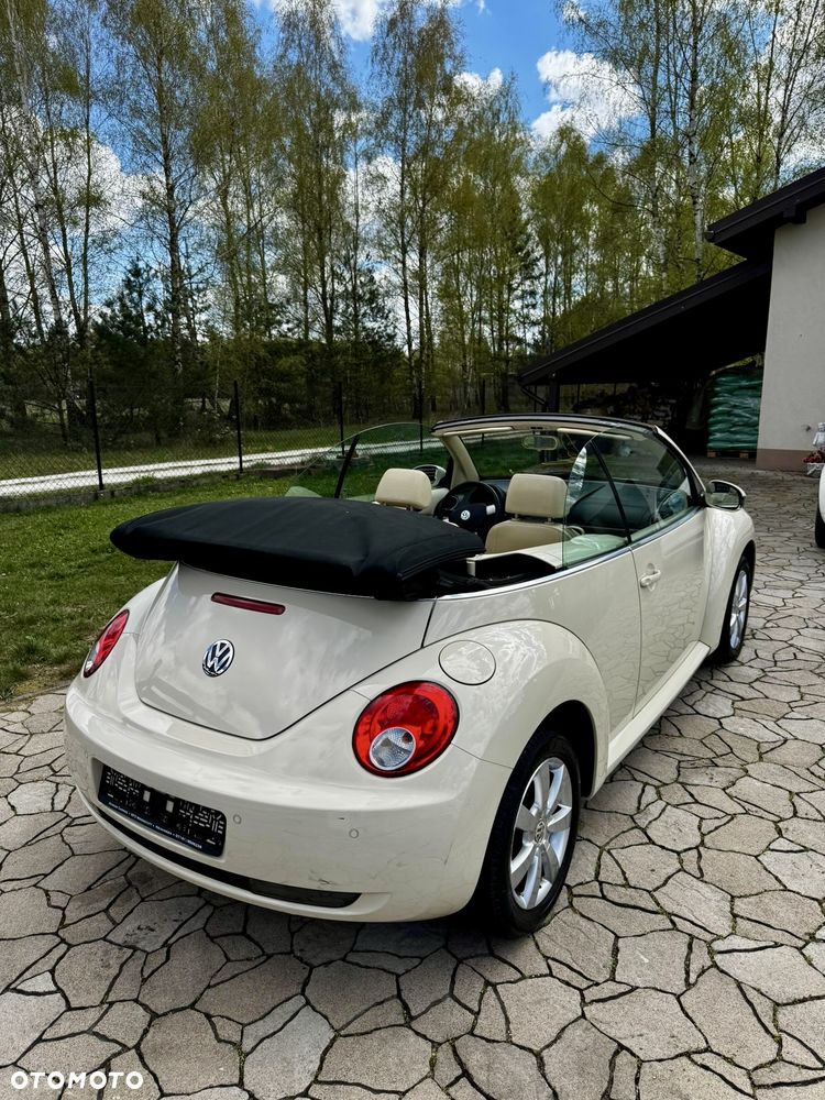 Volkswagen New Beetle 1.8 - 7