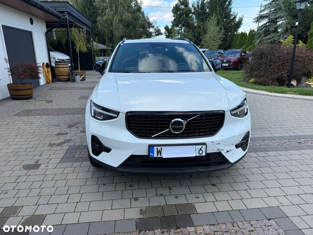 Volvo XC 40 B3 Plus Dark - 2
