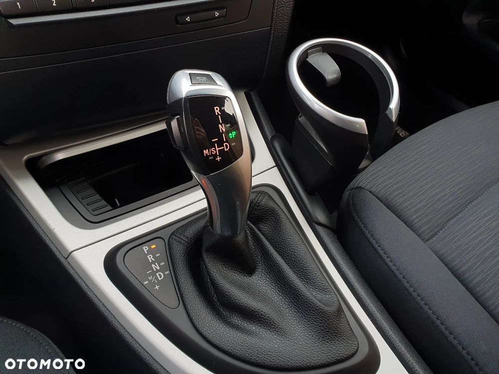BMW Seria 1 118d - 12