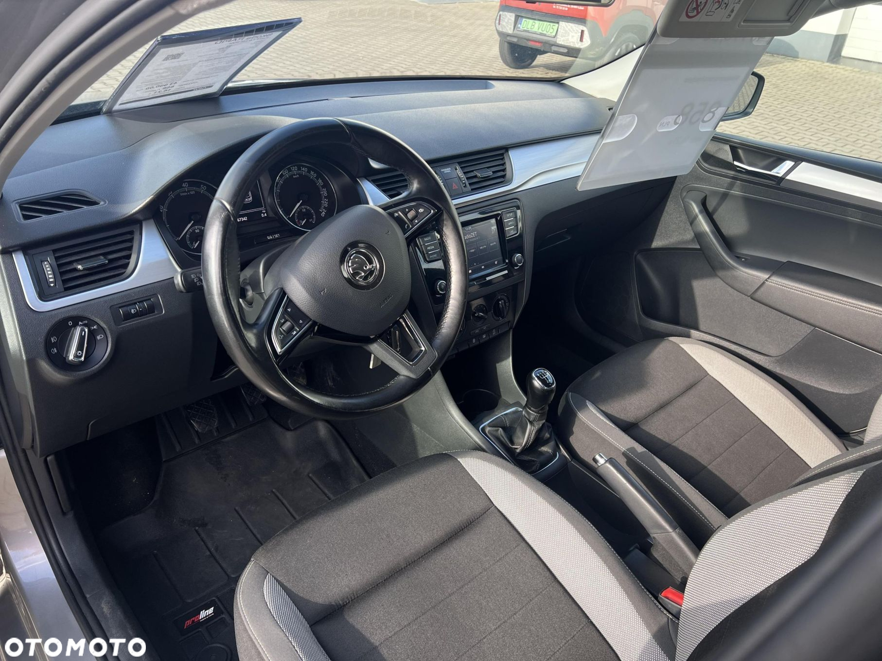 Skoda RAPID 1.0 TSI Style - 9
