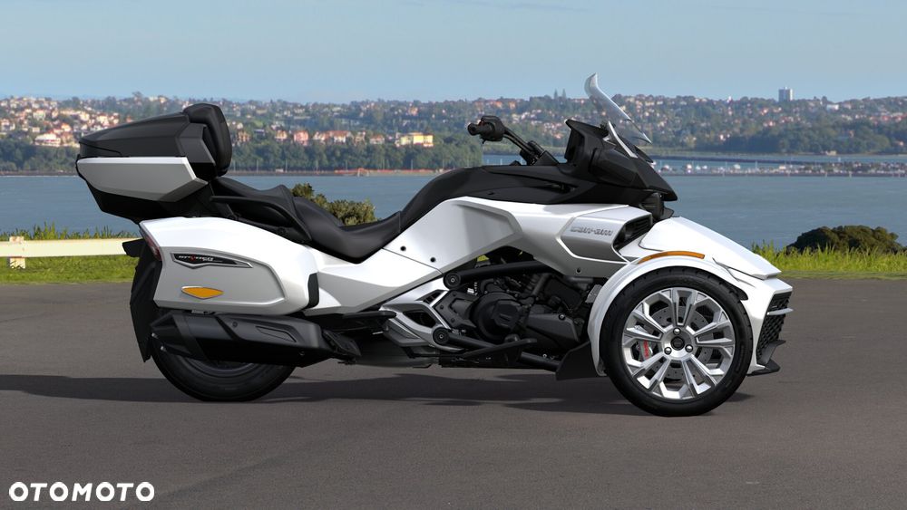 Can-Am Spyder - 6