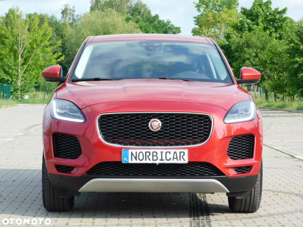 Jaguar E-Pace - 23