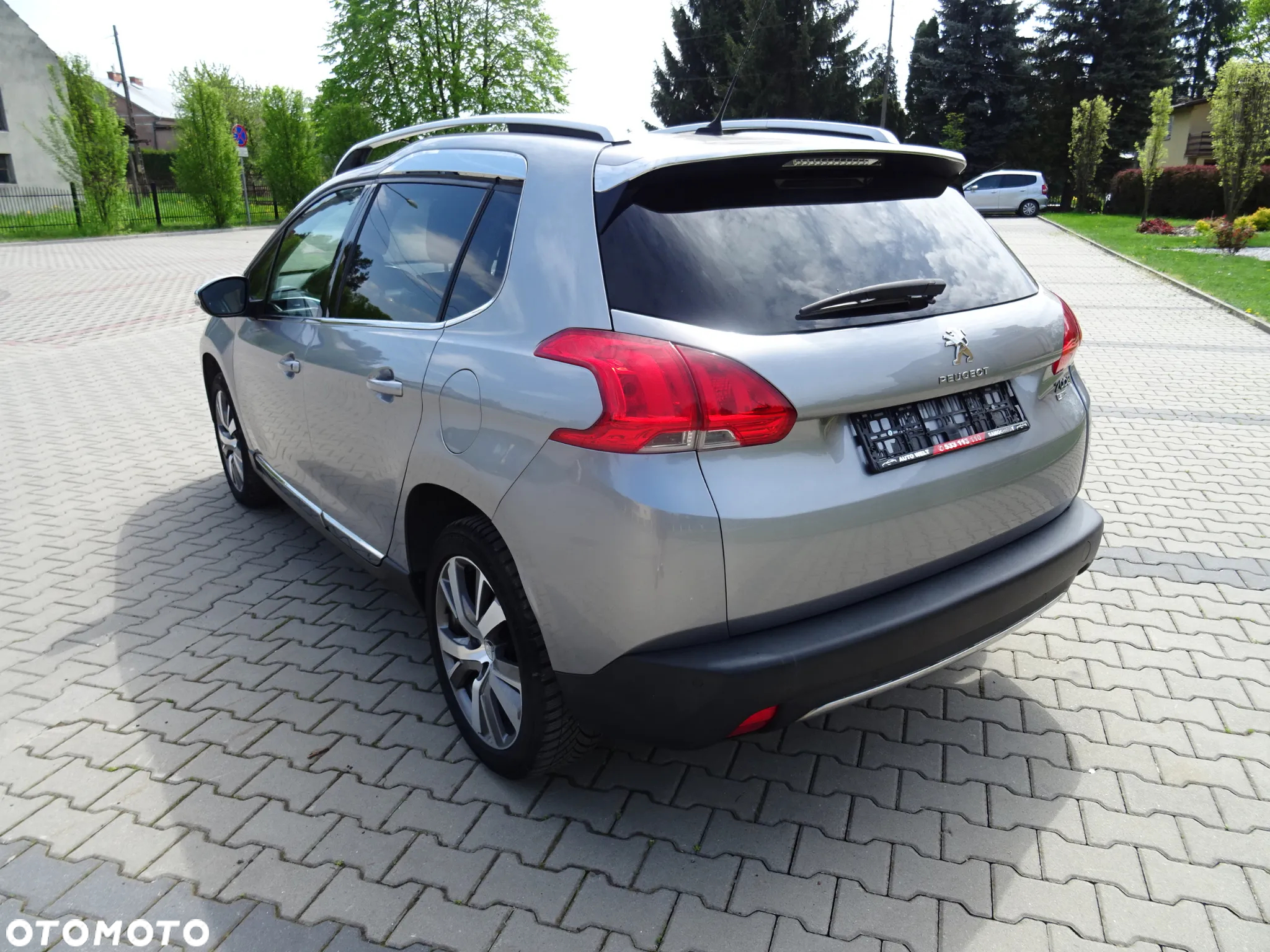 Peugeot 2008 1.2 Pure Tech GPF Allure S&S - 5