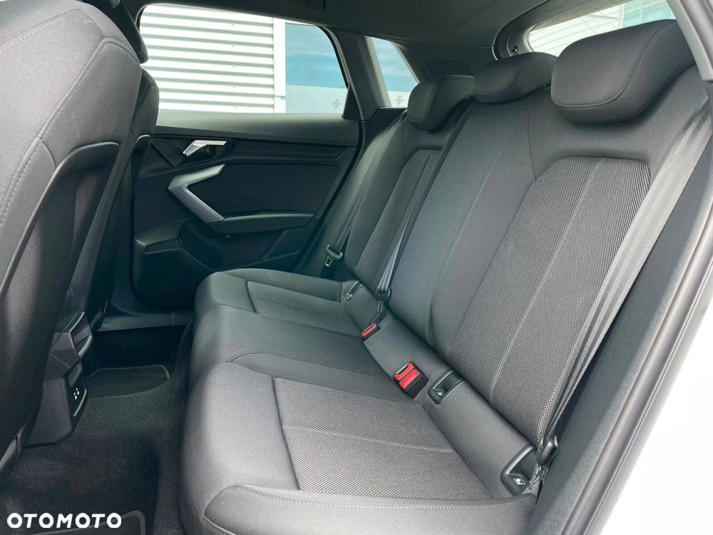 Audi A3 Sportback - 12