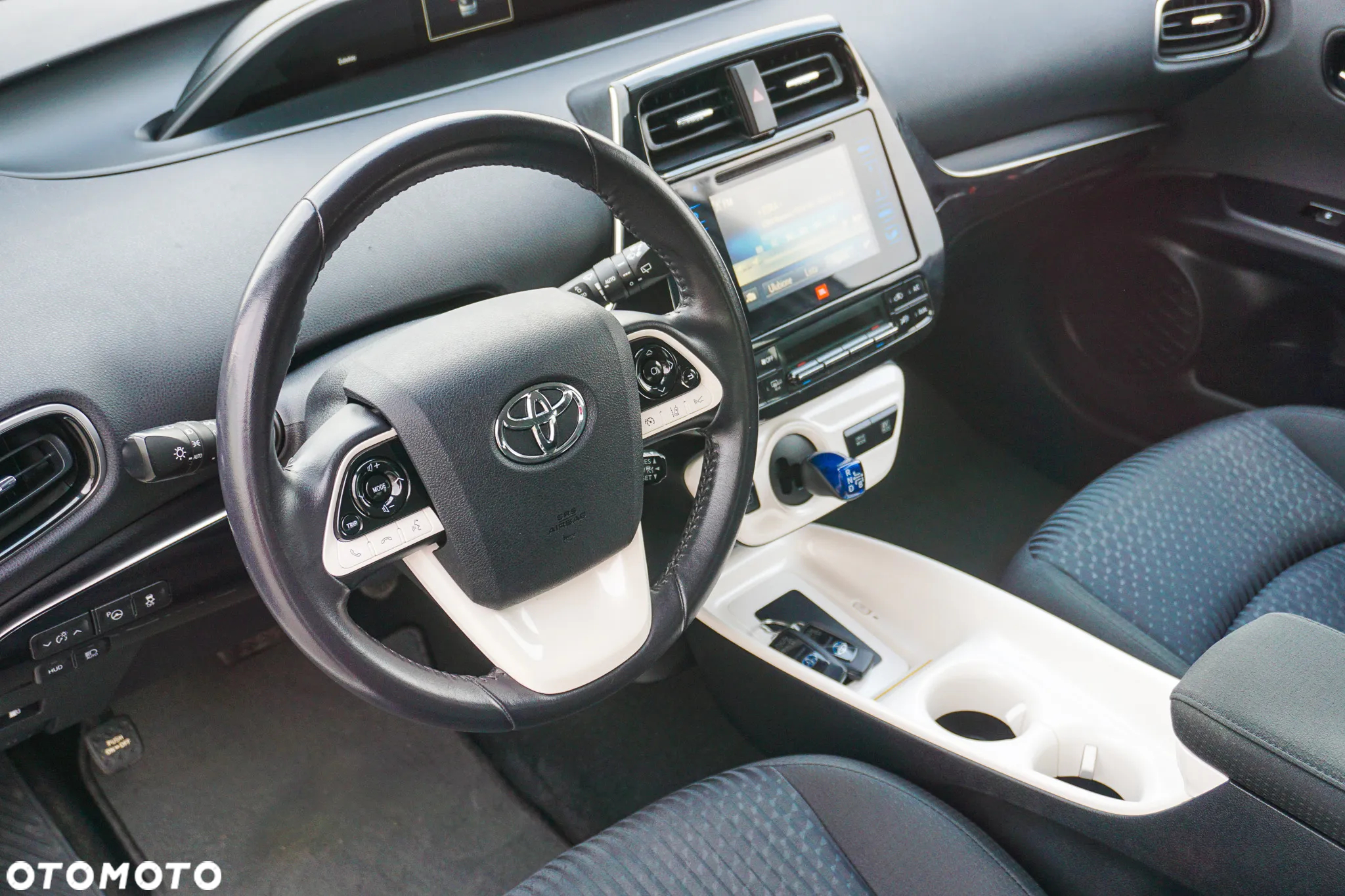 Toyota Prius 1.8 Hybrid Executive - 24