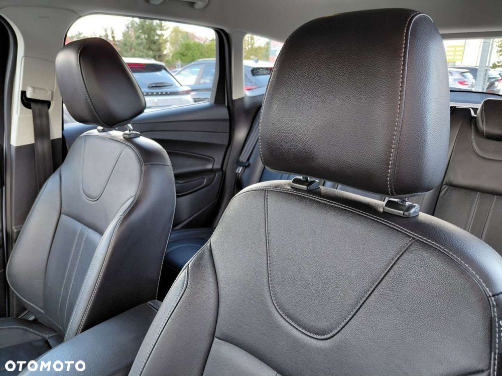 Ford Kuga - 14