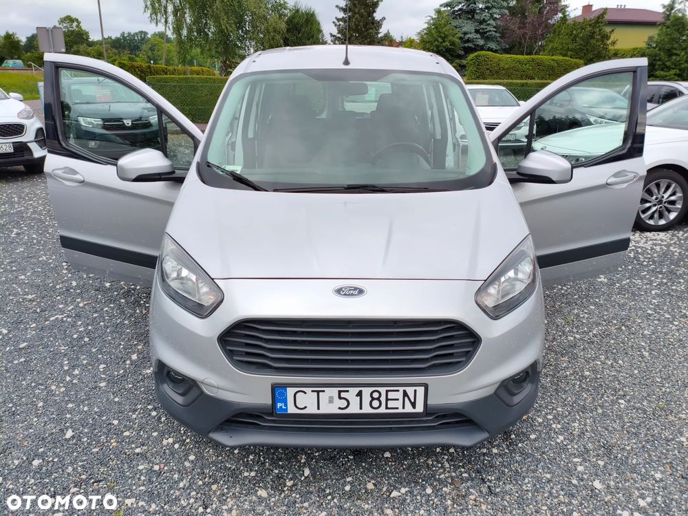 Ford Transit Courier - 4