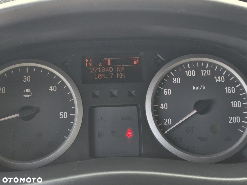 Opel Vivaro - 25