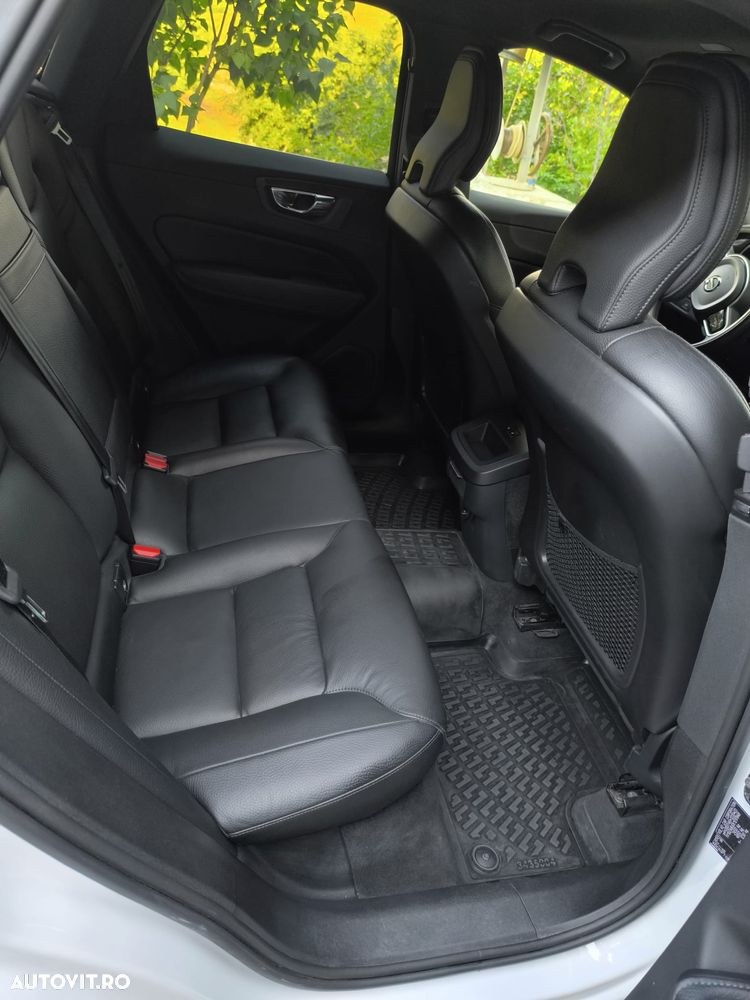 Volvo XC 60 B4 D AWD Geartronic Inscription - 13