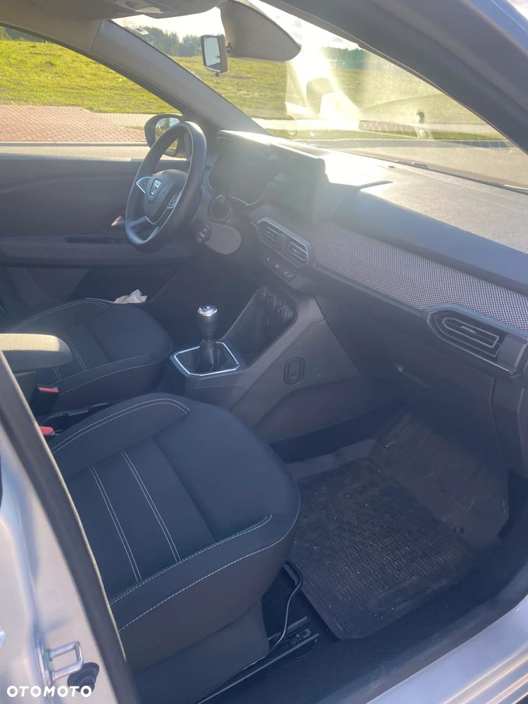 Dacia Jogger 1.0 TCe Expression 7os - 11