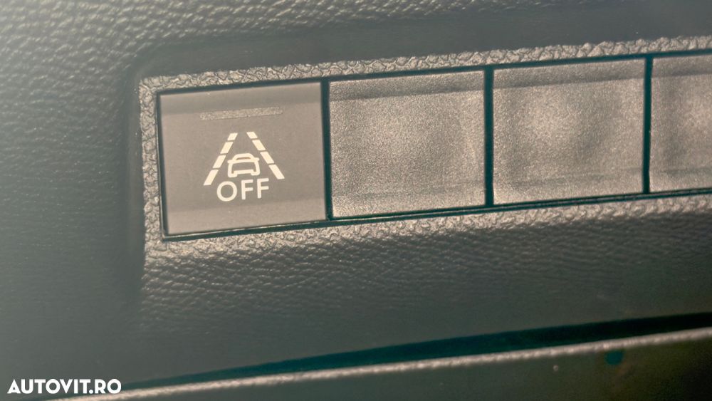 Peugeot 2008 e-2008 GT - 12