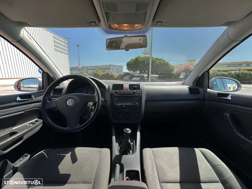VW Golf 1.4i Conceptline - 9