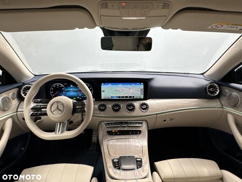 Mercedes-Benz Klasa E 200 AMG - 23