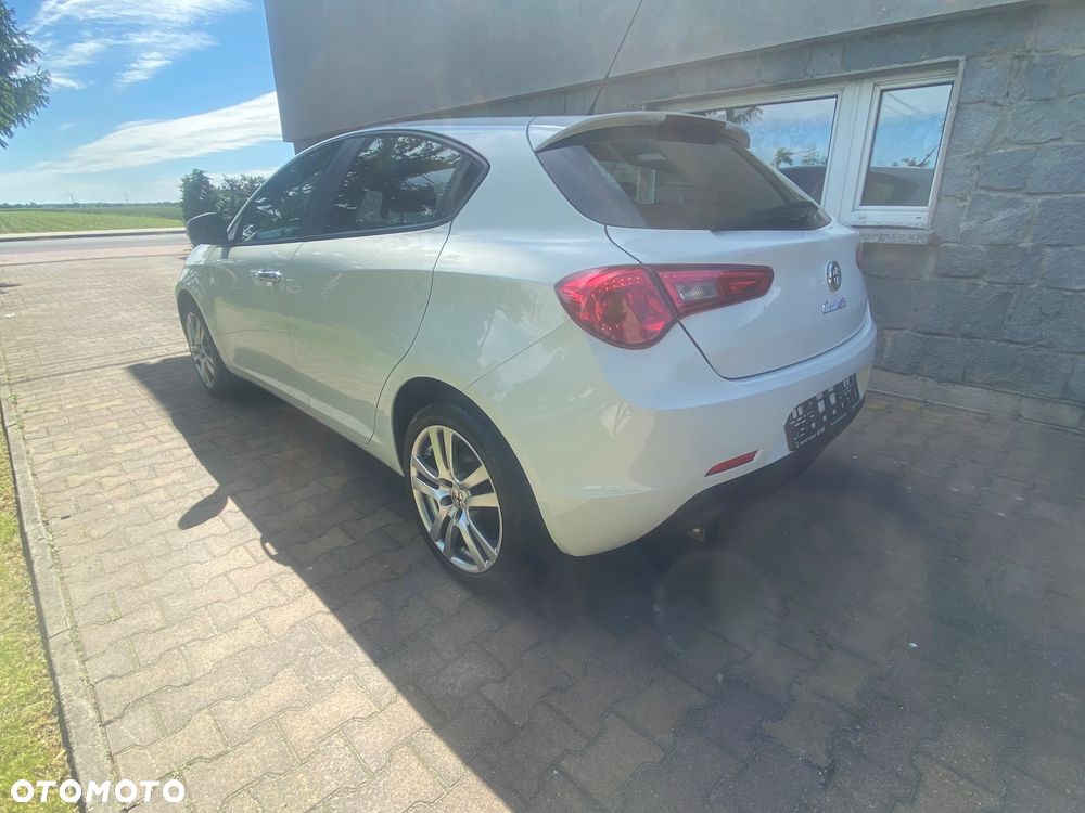 Alfa Romeo Giulietta 1.4 TB 16V - 11