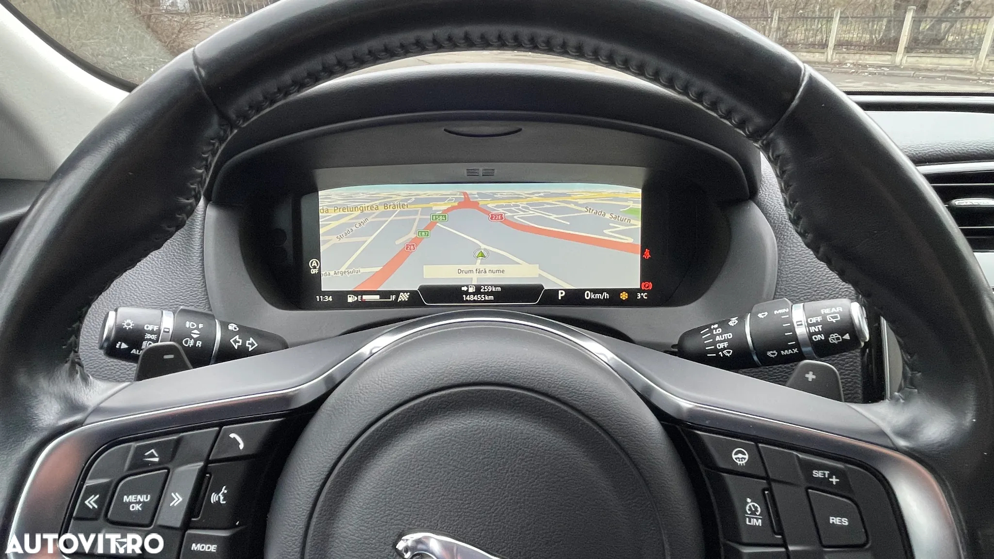 Jaguar F-Pace - 10