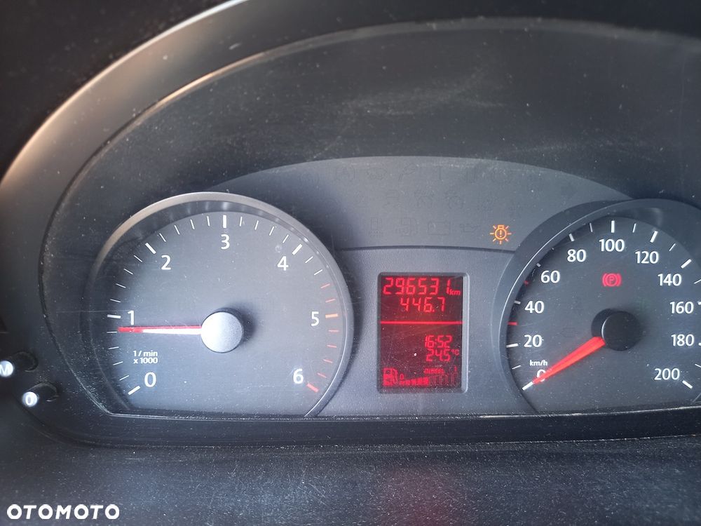 Volkswagen CRAFTER - 8
