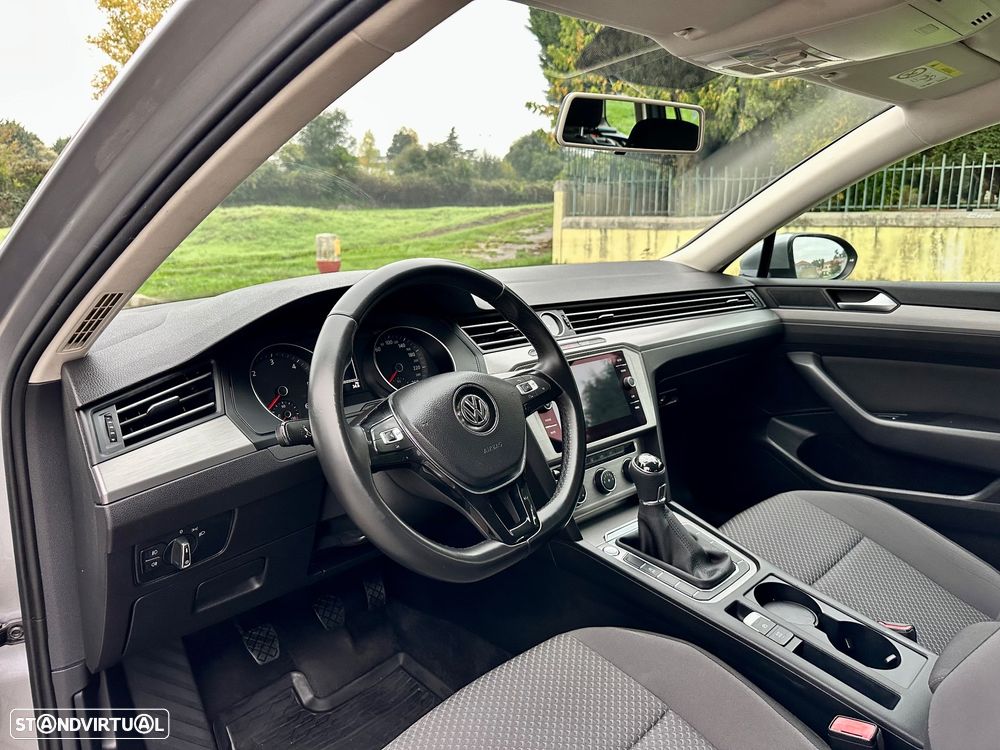 VW Passat Variant 1.6 TDI Confortline - 18
