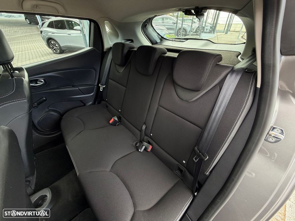 Renault Clio 0.9 TCE Dynamique S - 32